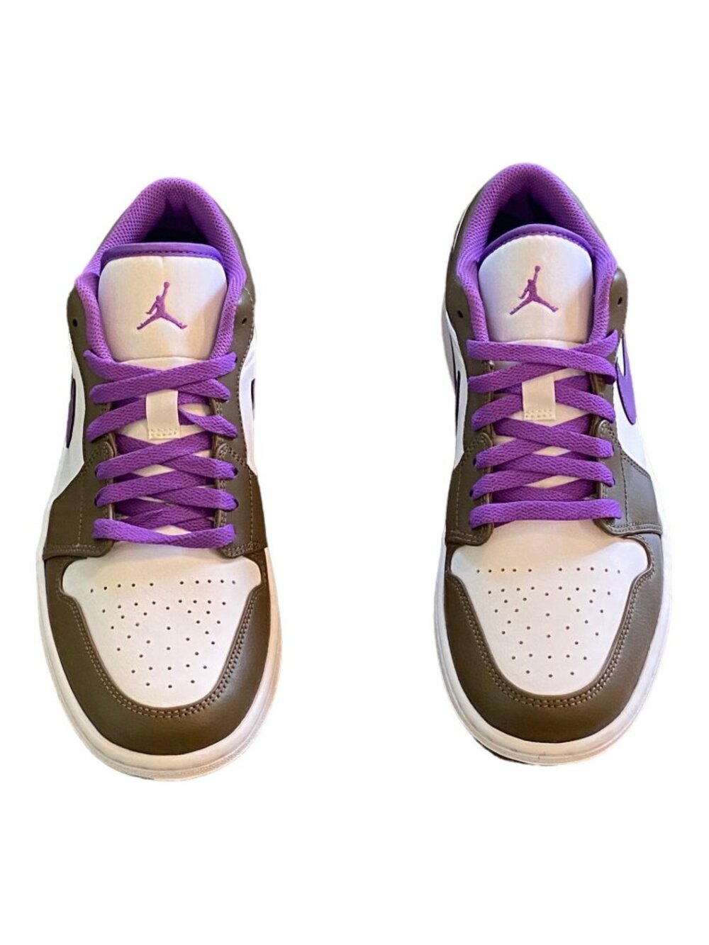 [553558-215] Mens Air Jordan RETRO 1 LOW 'Palomino/Wild Berry/White SZ 10